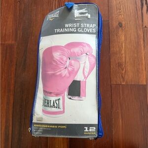 Everlast Pink Boxing Gloves with Wrist Strap